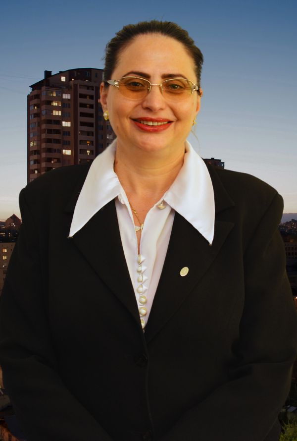 Portret Geta Onescu, Director Executiv